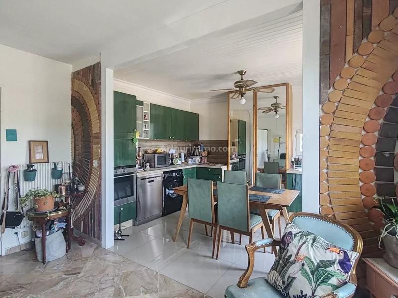 Immeuble - 156 m² - 8 pièces