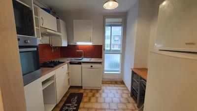 Appartement - 94 m² - 5 pièces