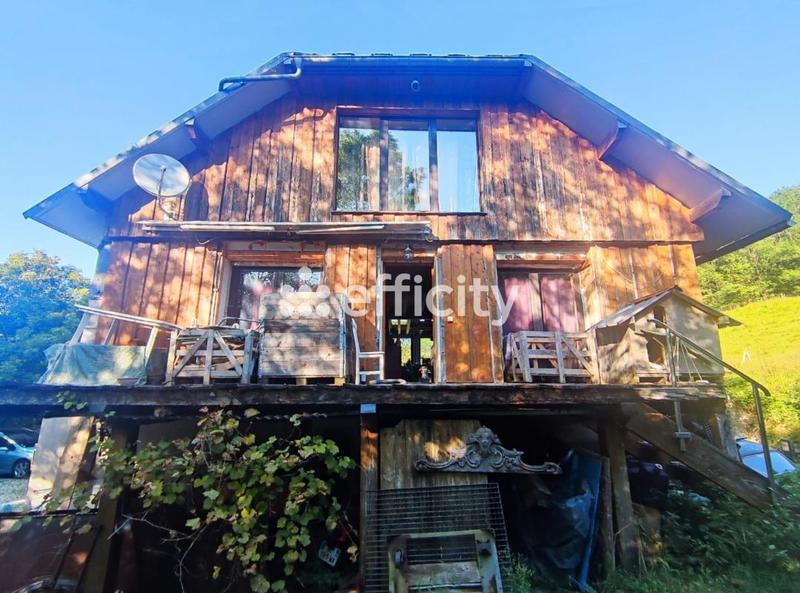 Maison - 195 m² - 5 pièces