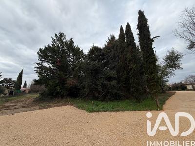 Terrain - 704 m²