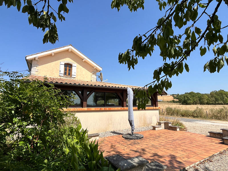 Maison - 107 m² - 3 pièces