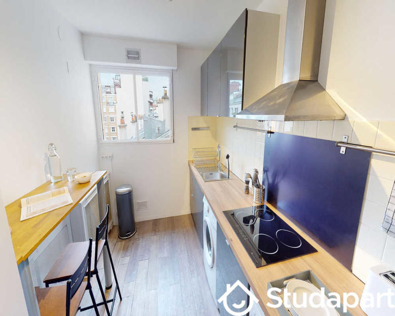 Chambre - 80 m² - 1 pièce