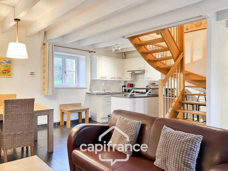 Propriété - 468 m² - 10 pièces