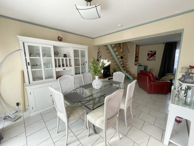 Maison - 106 m² - 4 pièces