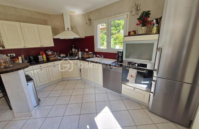 Maison - 160 m² - 6 pièces