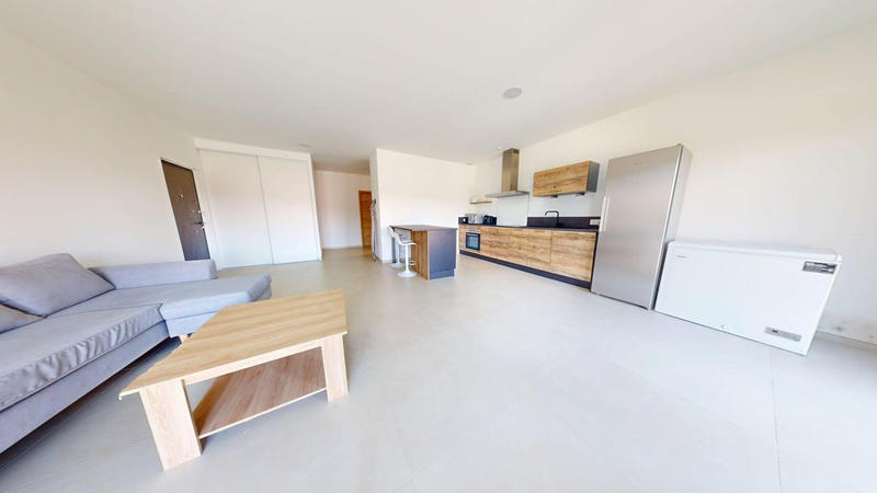 Appartement - 85 m² - 4 pièces