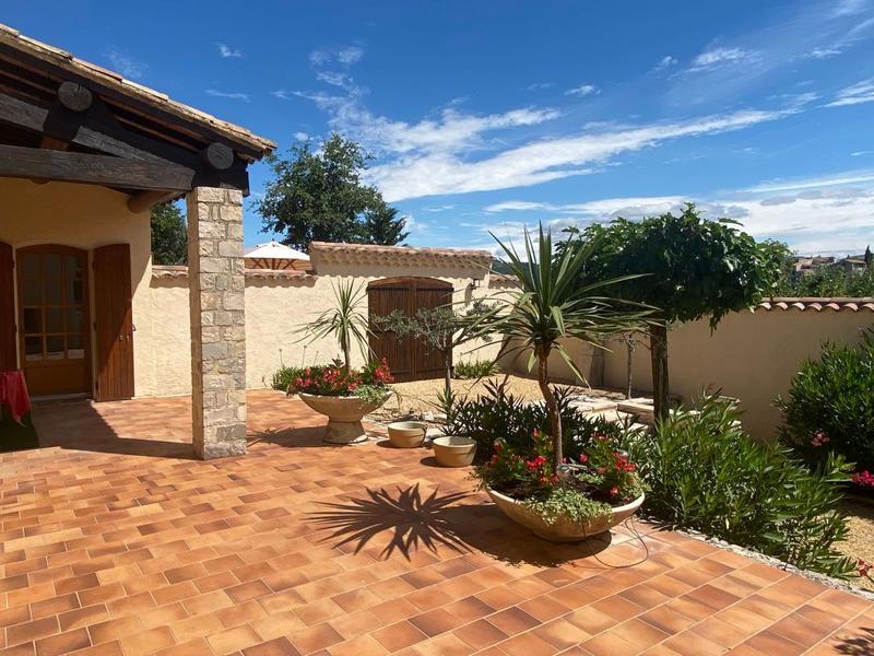 Maison - 243 m² - 4 pièces