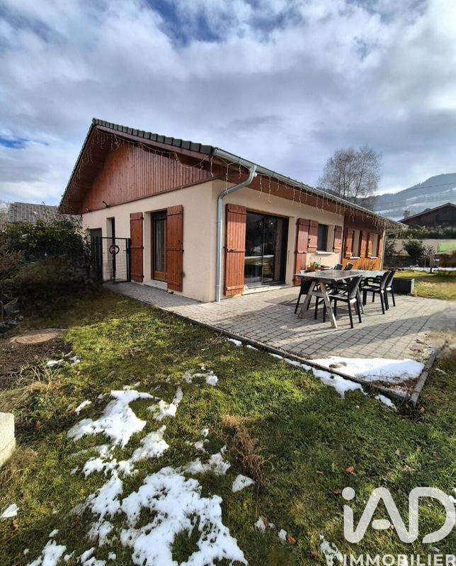 Maison - 103 m² - 4 pièces