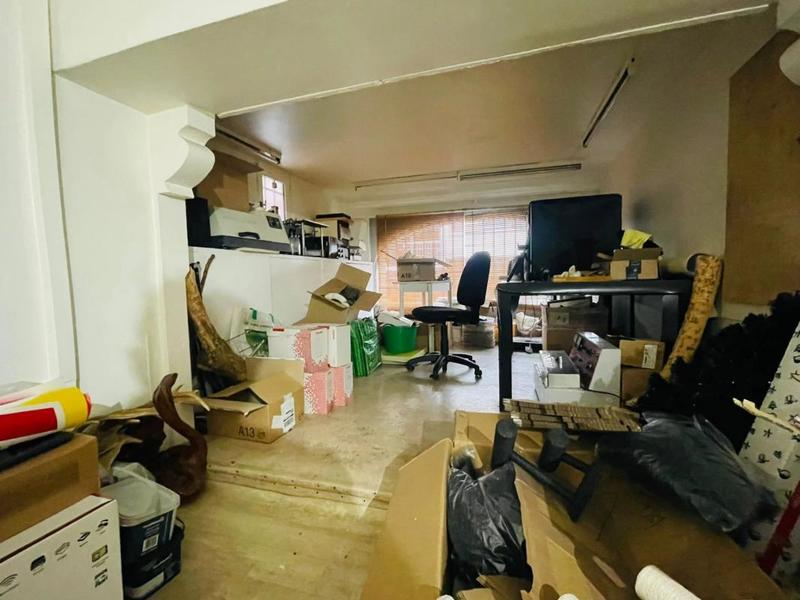 Local commercial - 66 m² - 4 pièces