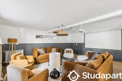 Chambre - 11 m² - 1 pièce