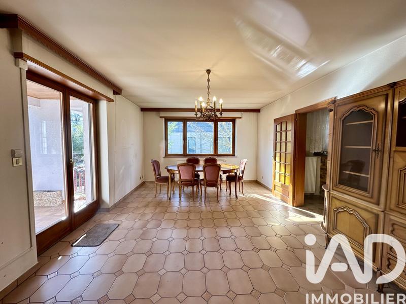 Maison - 103 m² - 5 pièces