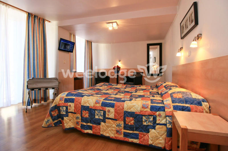 Local commercial - 906 m²