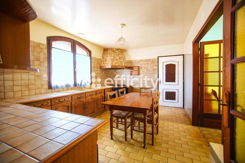 Maison - 110 m² - 6 pièces