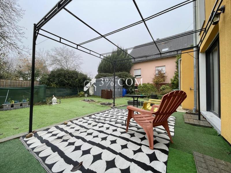 Maison - 99 m² - 5 pièces