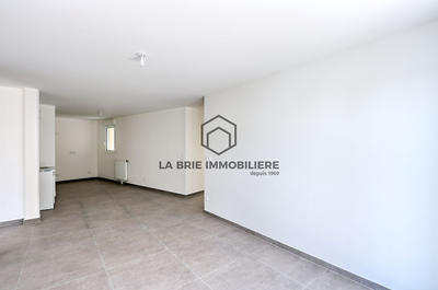 Appartement - 76 m² - 4 pièces