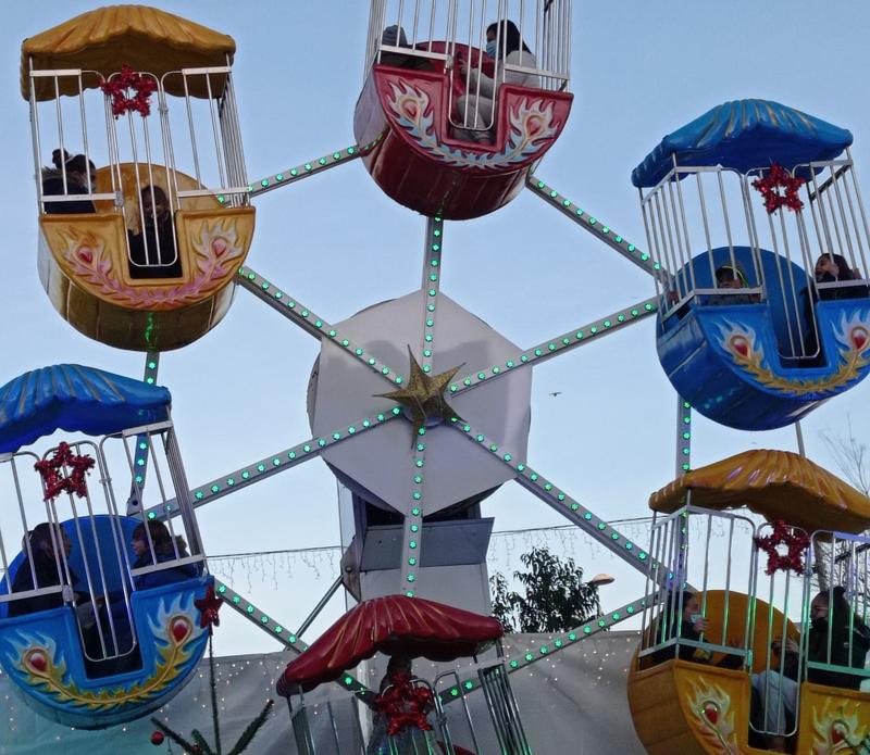 Les manèges, parades et jeux de Noël