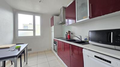 Appartement ancien - 70 m² - 4 pièces