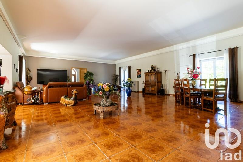 Maison - 655 m² - 14 pièces