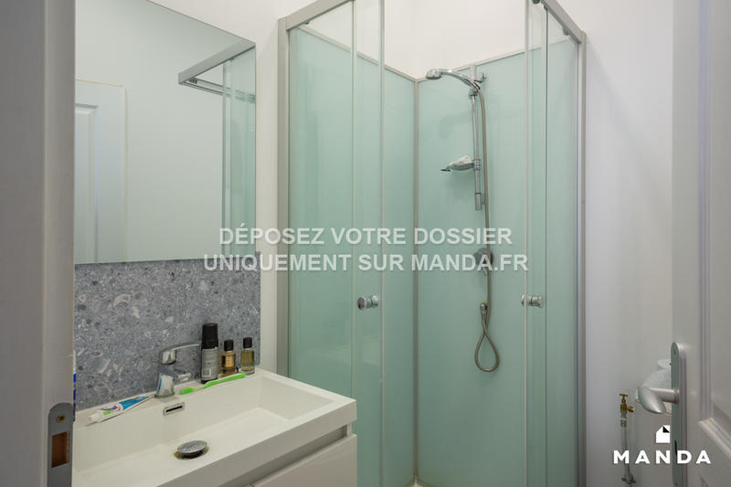 Chambre - 11 m² - 5 pièces