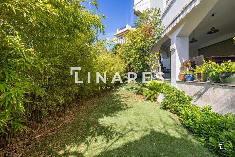 Maison - 180 m² - 5 pièces