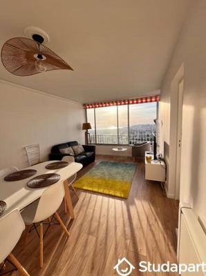 Chambre - 9 m² - 1 pièce