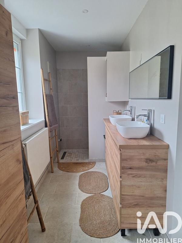 Maison - 143 m² - 7 pièces