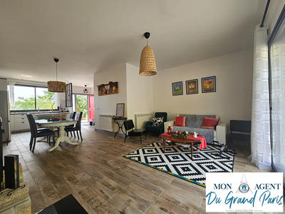 Maison - 100 m² - 5 pièces