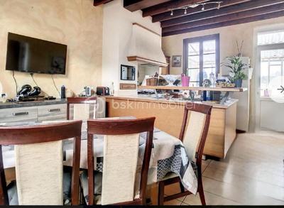 Maison - 161 m² - 7 pièces