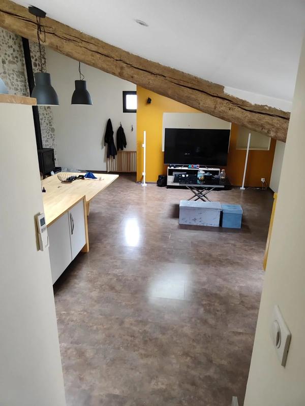 Appartement - 90 m² - 3 pièces