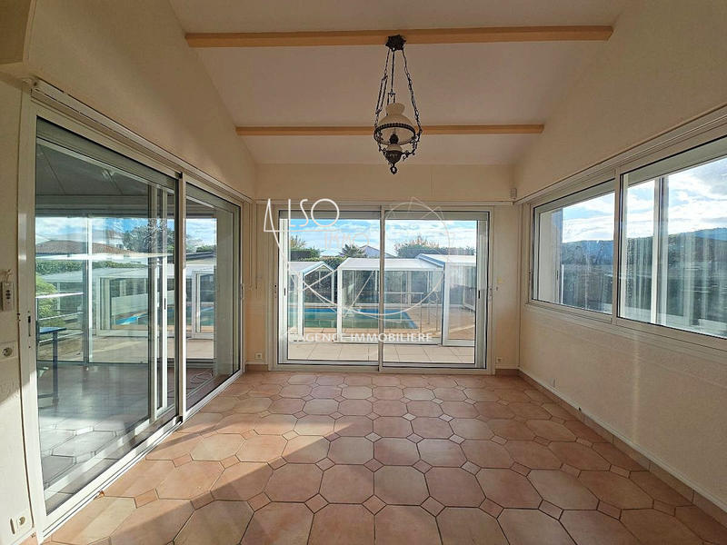 Maison traditionnelle - 190 m² - 6 pièces