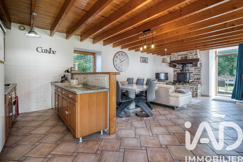 Maison - 486 m² - 17 pièces