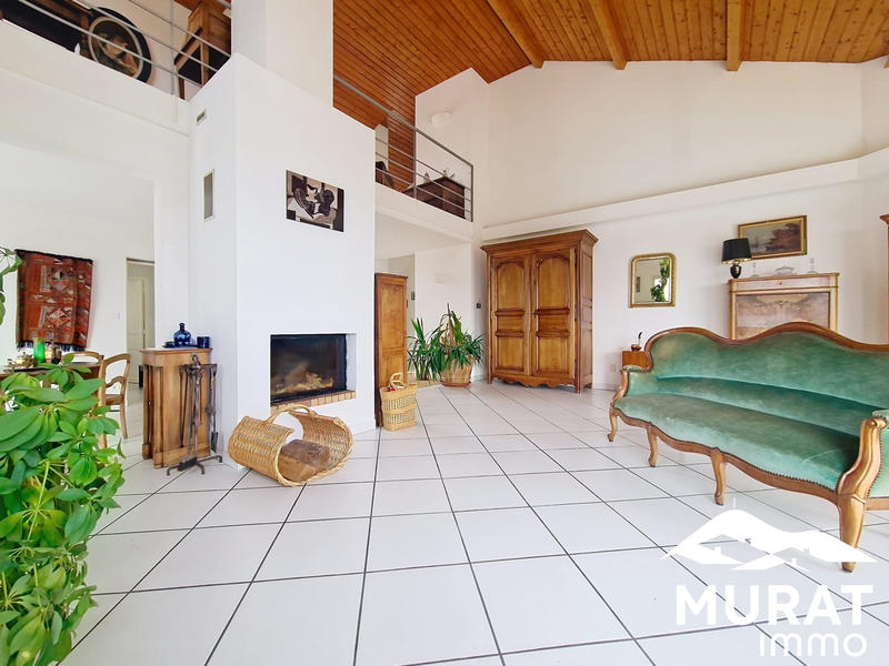 Villa - 250 m² - 7 pièces