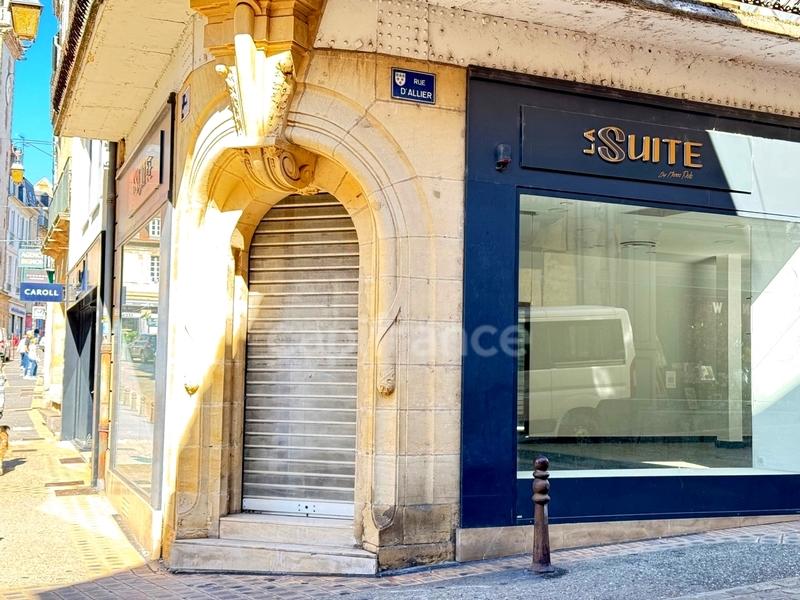 Immeuble - 340 m² - 12 pièces