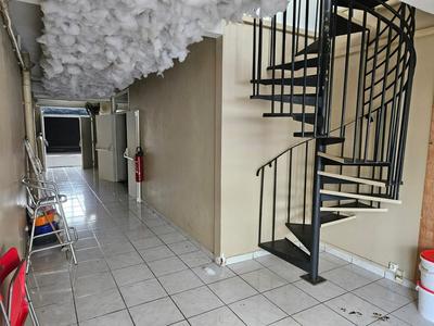 Local commercial - 331 m² - 5 pièces