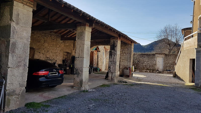 Mas - 400 m² - 20 pièces