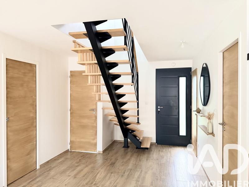 Maison - 96 m² - 5 pièces