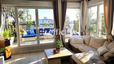 Appartement - 100 m² - 5 pièces