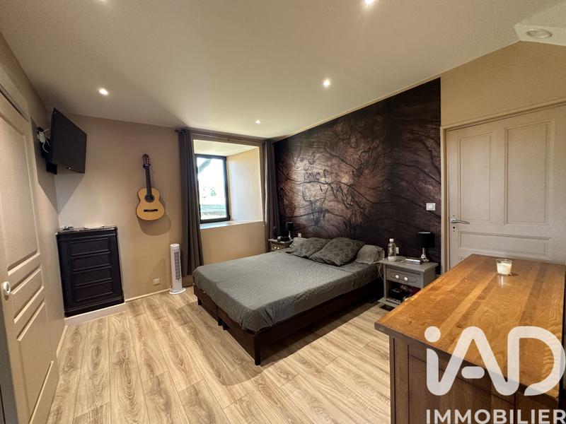 Maison - 820 m² - 19 pièces