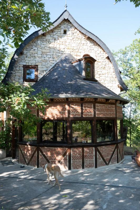 Propriété - 225 m² - 9 pièces