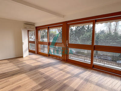 Appartement - 109 m² - 6 pièces