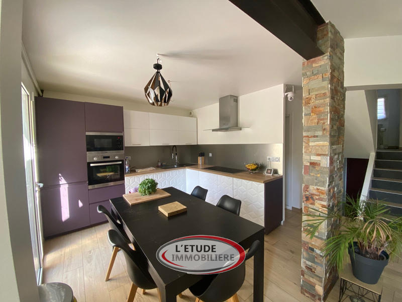 Maison - 100 m² - 6 pièces