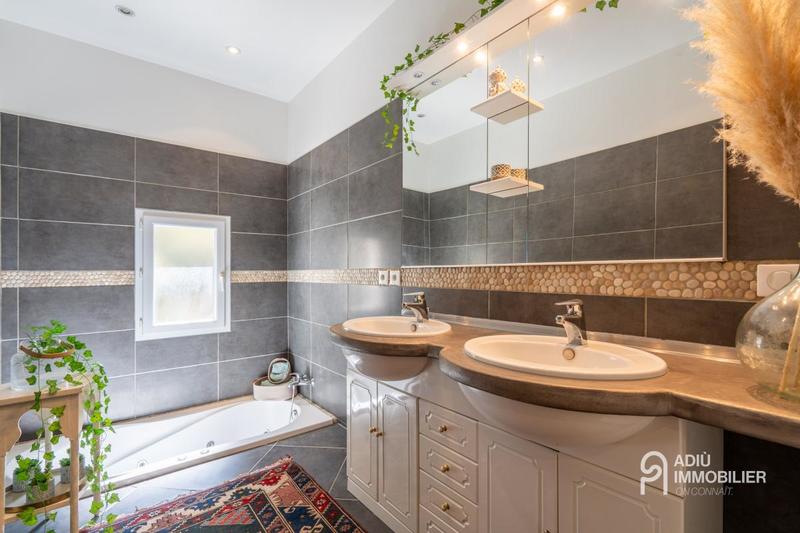 Villa - 100 m² - 4 pièces