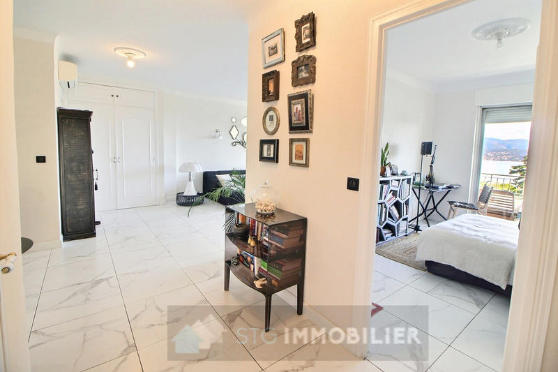 Appartement - 90 m² - 3 pièces