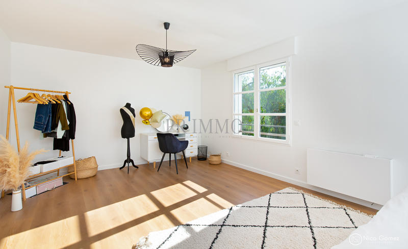 Villa - 273 m² - 8 pièces