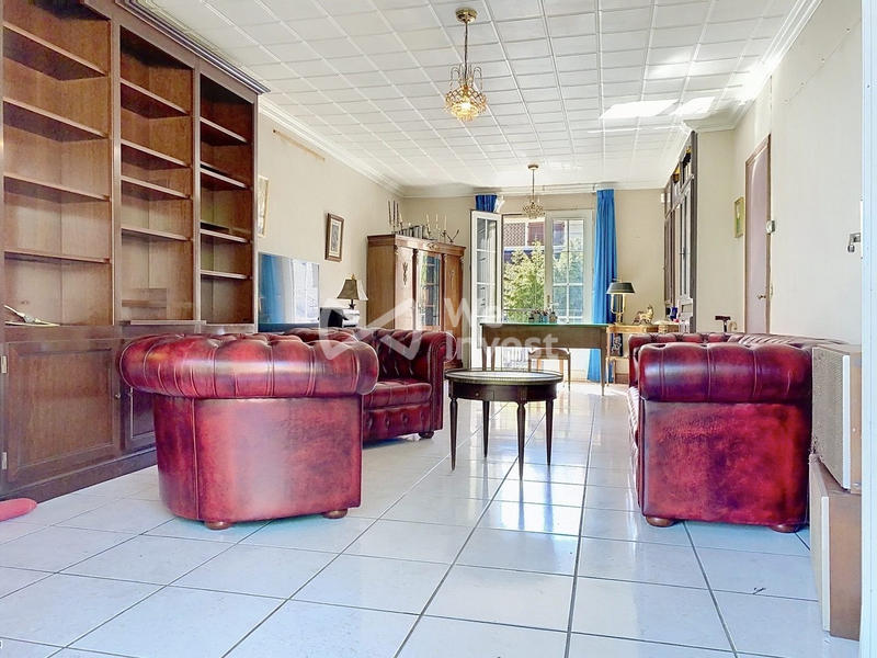 Maison - 161 m² - 7 pièces