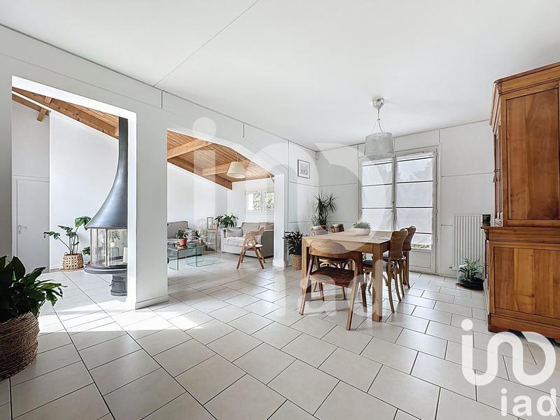 Maison - 157 m² - 7 pièces