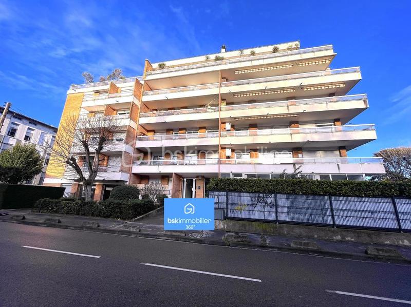 Appartement - 107 m² - 5 pièces