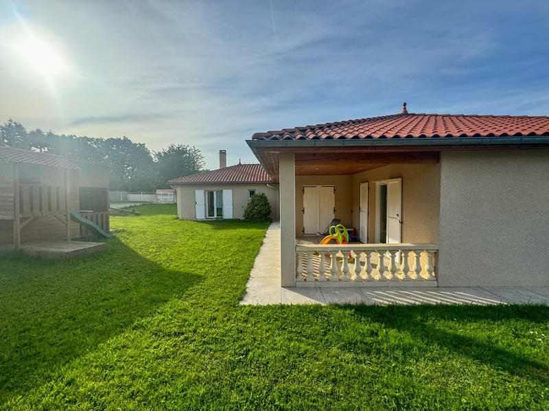 Maison - 275 m² - 7 pièces