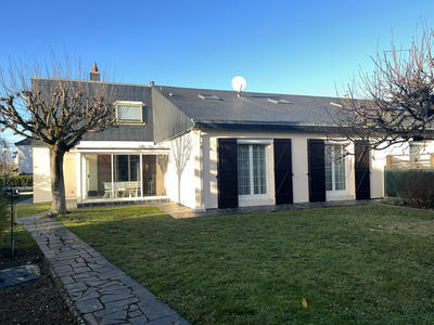 Maison - 104 m² - 6 pièces