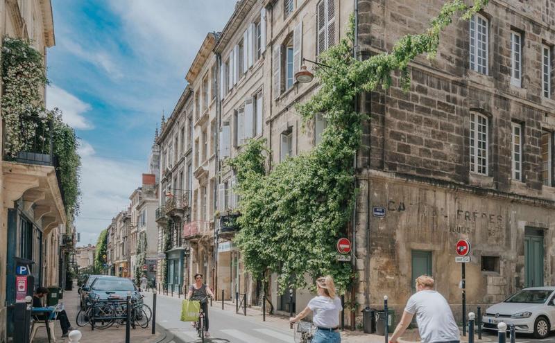 Parking / Garage - 90 m²